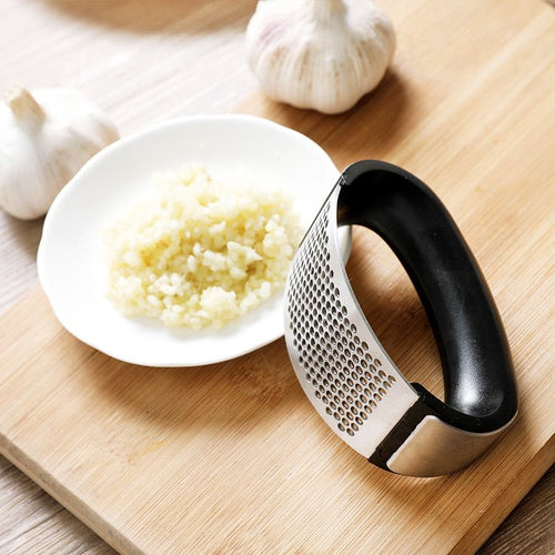 garlic press